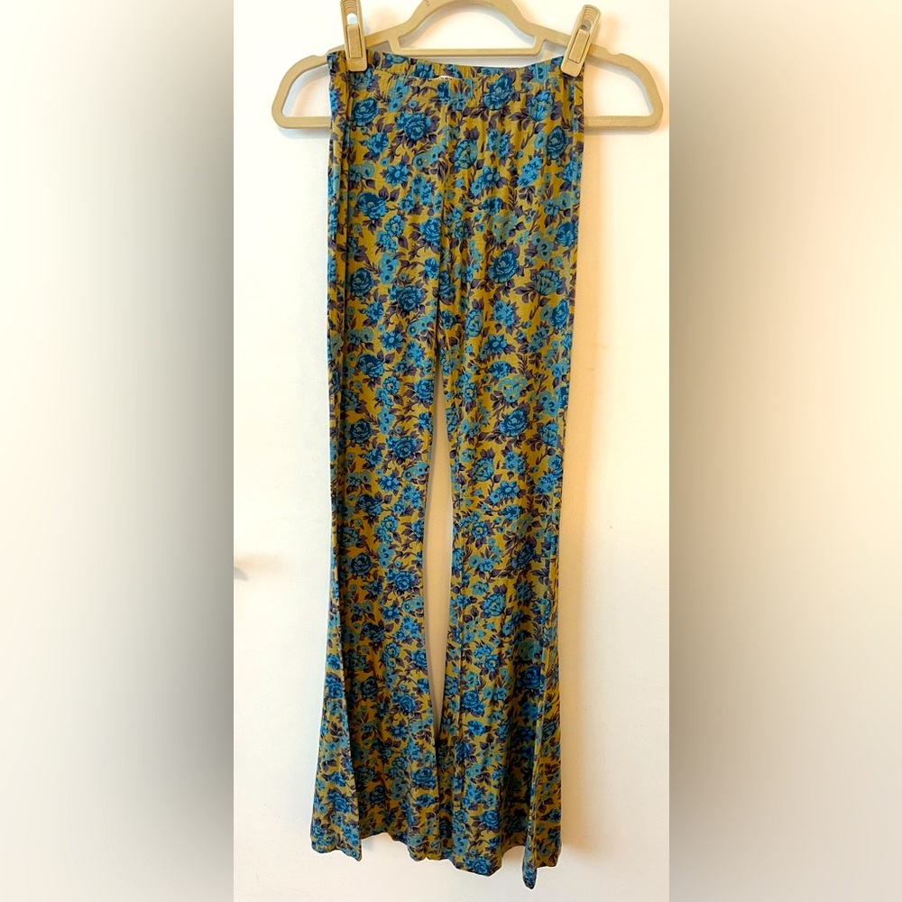 Women’s Novella Royale Flared Pants SZ. XS